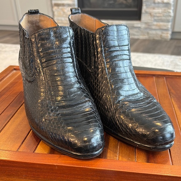 Giorgio Brutini Private Collection Men's Black Snakeskin Ankle Boots